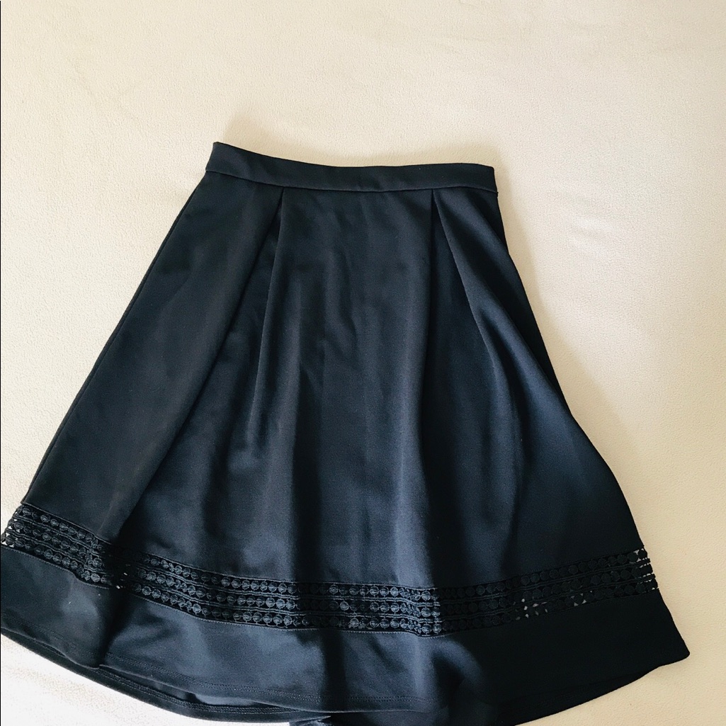 Black Potter’s Pot Skirt